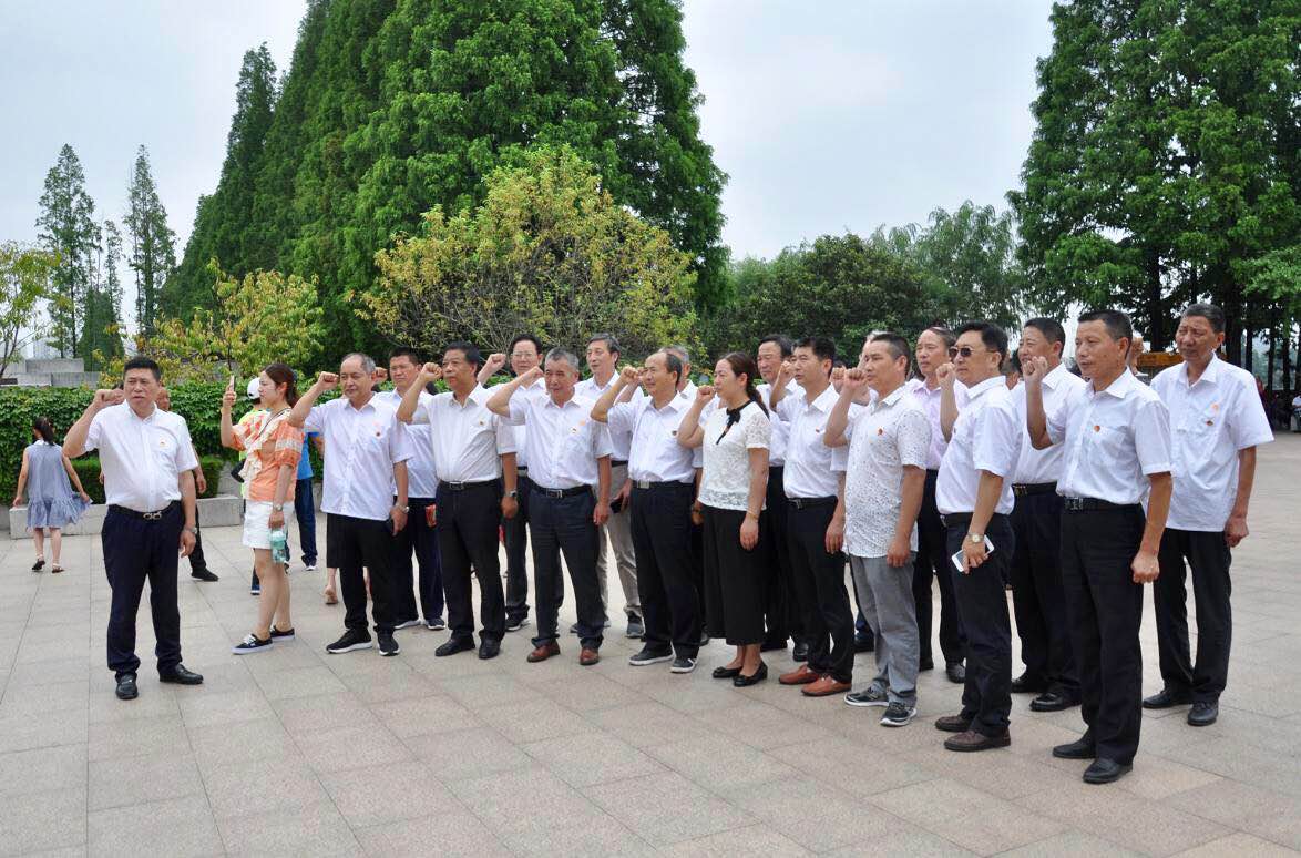 ​追寻总理足迹  感悟伟人精神  —明光酒业党委赴淮安开展主题党日活动