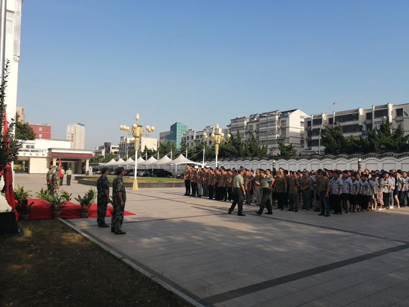 明光酒业庆祝八一建军节升国旗仪式